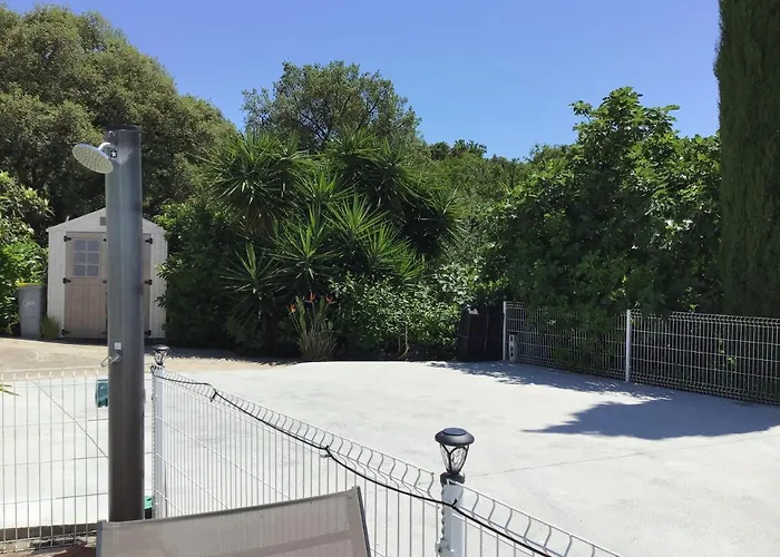 Pavillon T2 Proche Ville Dans Petite Residence