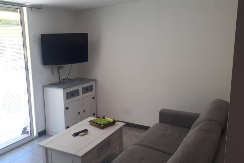 Holiday home Pavillon T2 Proche Dans Petite